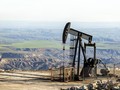 Perang Dagang Tekan Harga Minyak ke US$62,18 per Barel
