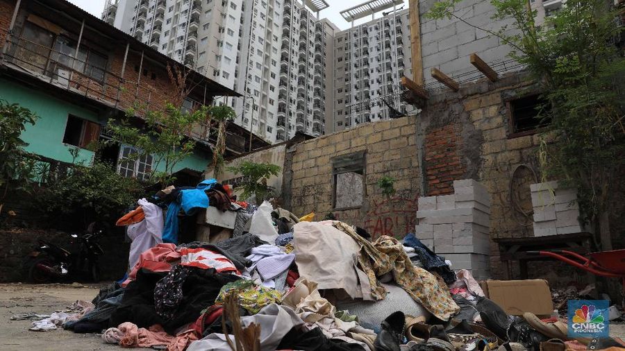 Potret Kampung Cawang  diKepung Apatemen Mewah
