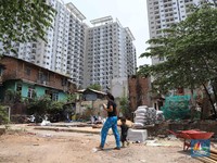 Terimpit Apartemen, Begini Suasana Miris Kampung Cawang