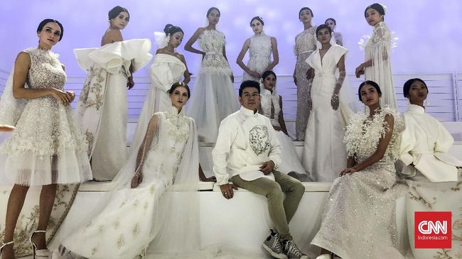 Sakral Gaun Pengantin Gift of Eden Danny Satriadi