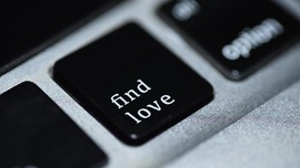 Percobaan: 30 Hari Menjaring Cinta Online
