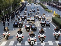Melihat Parade Penobatan Kaisar Baru Jepang Naruhito
