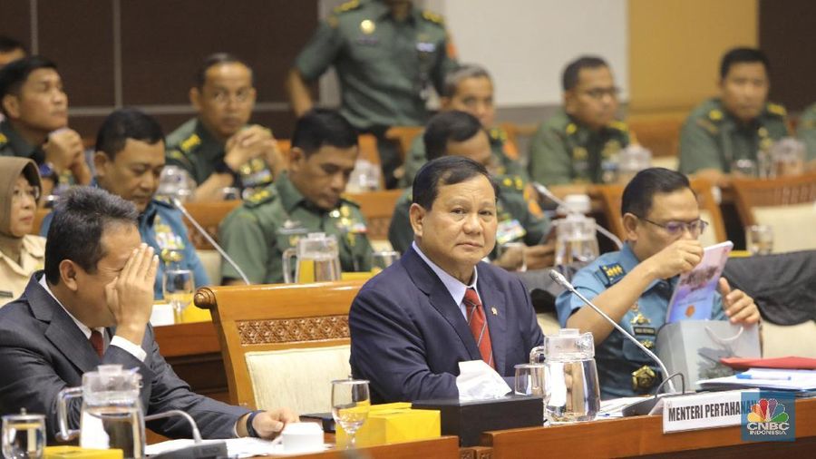 Komisi I DPR RI menggelar rapat kerja dengan Menteri Pertahanan membahas Rencana Kerja Kementerian Pertahanan Tahun Anggaran 2020.