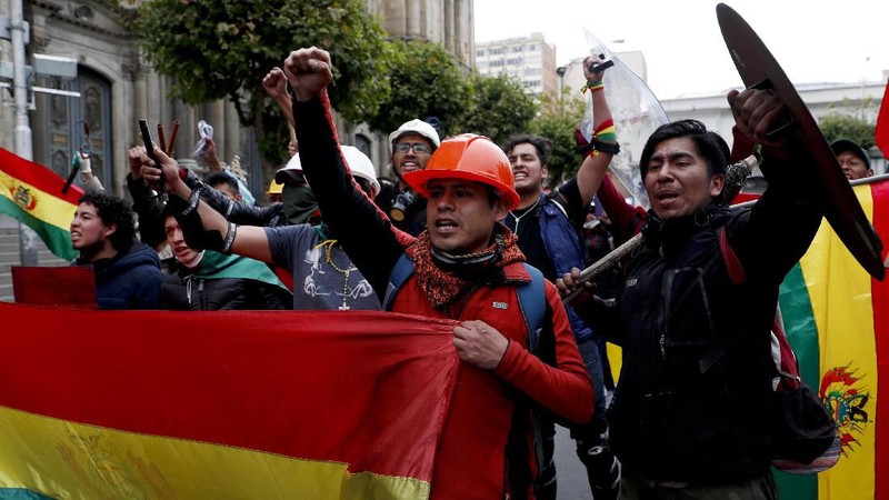 Presiden Bolivia, Evo Morales mengundurkan diri setelah memimpin hampir selama 14 tahun.