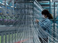 Rumahkan 1,5 Juta Karyawan, Apa Kabar Emiten Tekstil?