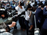 Hong Kong Membara (Lagi), Bursa Saham Asia Berguguran