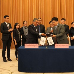 PGN & Sinopec Tanda Tangan Perjanjian, RI Ekspor LNG ke China