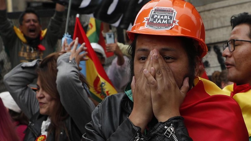 Presiden Bolivia, Evo Morales mengundurkan diri setelah memimpin hampir selama 14 tahun.