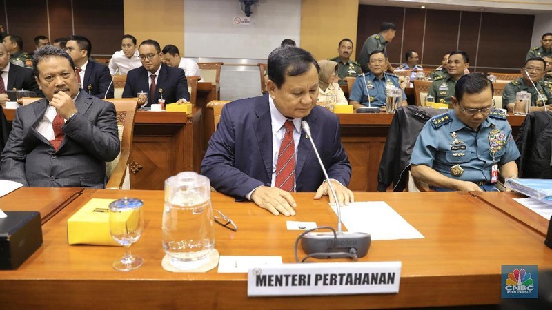 Komisi I DPR RI menggelar rapat kerja dengan Menteri Pertahanan membahas Rencana Kerja Kementerian Pertahanan Tahun Anggaran 2020.
