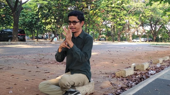 Dapat Driver GrabCar Tuli? Ini Cara Gampang Komunikasinya