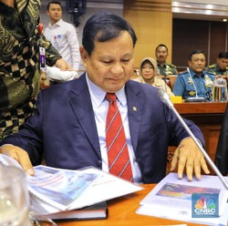 Ini Hasil Rapat Prabowo & Komisi I DPR Soal Natuna