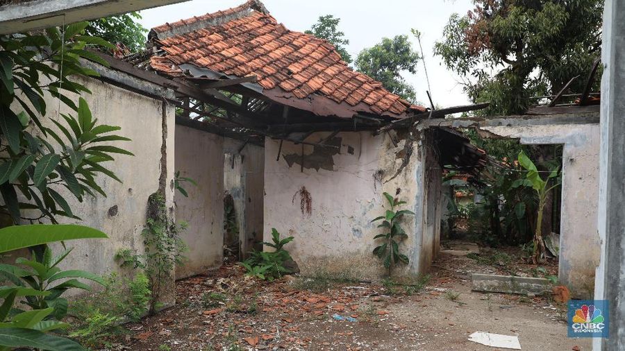 Dahulu, orang Vietnam masuk sekitar tahun 1976 hingga 1977 dan tidak lama kemudian atau sekitar tahun 1981 keluar meninggalkan kampung dukuh.