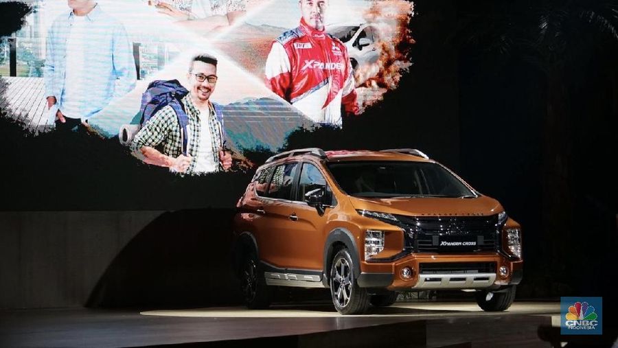 Mobil Xpander Cross ini merupakan gabungan dari karakter kendaraan khas multi purpose vehicle (MPV) dengan kendaraan sport utility vehicle (SUV).