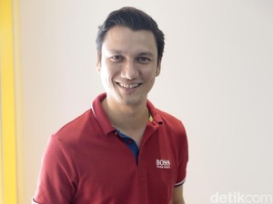 Video: Jawaban Kocak Christian Sugiono Soal Eksistensi Santet di Jerman