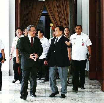 Menhan Prabowo Temui Dubes Malaysia, Bahas Apa?