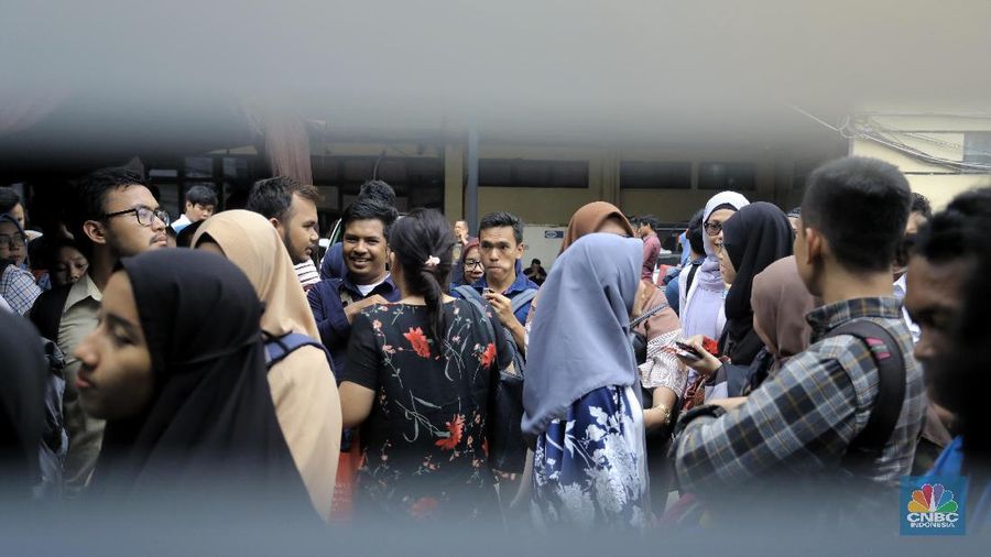 Para pelamar pendaftaran Calon Pegawai Negeri Sipil (CPNS) 2019 mengalami kesulitan memperoleh informasi mengenai jumlah kompetitor.