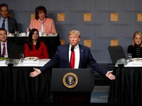 Trump: China Curang, Eropa Buruk, Semua Bakal Disanksi!