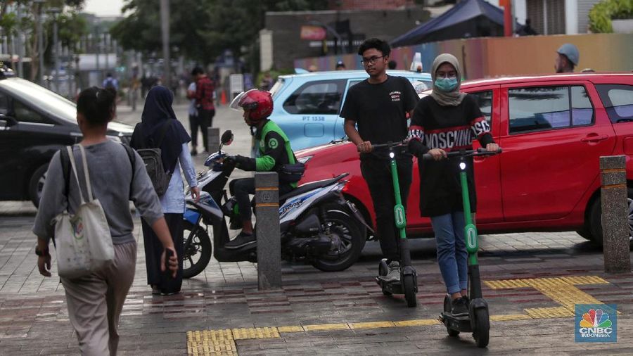 Saat ini aturan main GrabWheels ada di pemerintah daerah setempat melalui Peraturan Gubenur.
