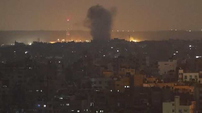 Balas Serangan Hamas, Israel Luncurkan Roket ke Jalur Gaza