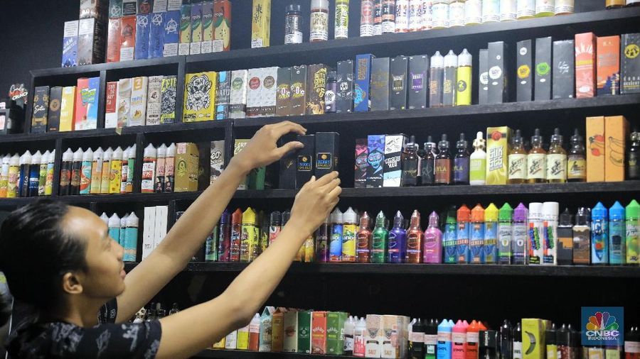 Geliat Industri Rokok Elektrik Masa Kini (վ/Andrean Kristianto)