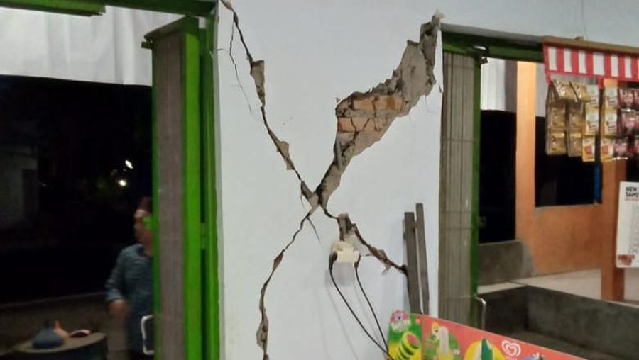 Gempa ini tidak berpotensi Tsunami.