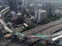 Jokowi Pamer Bobot Beton Lengkung LRT Setara 5X Airbus A380