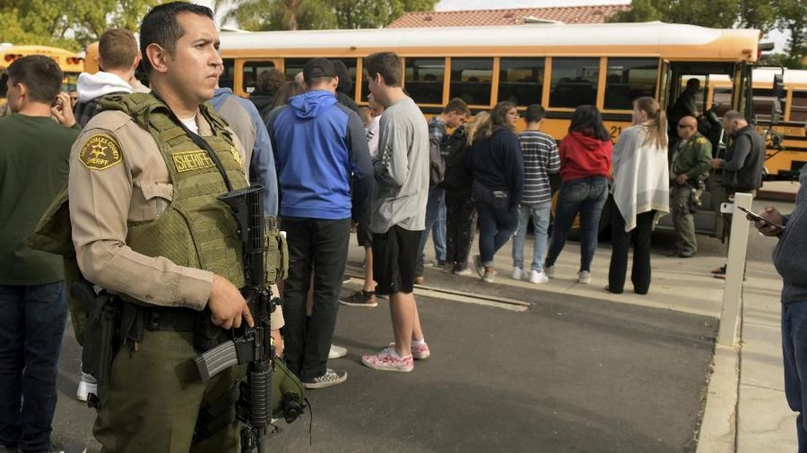 Sebuah sekolah bernama Saugus High School di California, Amerika Serikat (AS) mengalami serangan penembakan Kamis (14/11/2019).