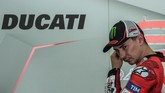 Jorge Lorenzo memutuskan pindah ke Ducati untuk MotoGP 2017. (Photo by MOHD RASFAN / AFP)