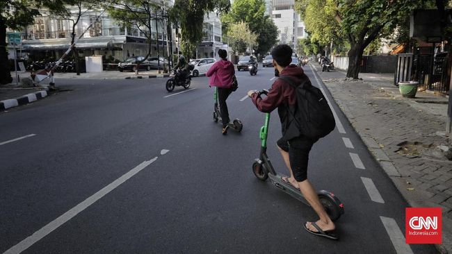 Dianggap Berbahaya, Dishub DKI Larang GrabWheels di Jalanan