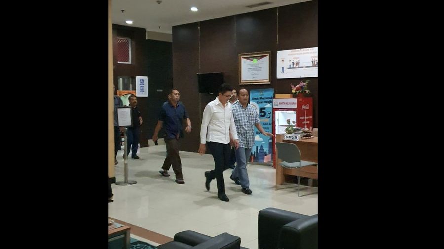 Atas perbuatannya itu, negara merugi hingga Rp 477 miliar.