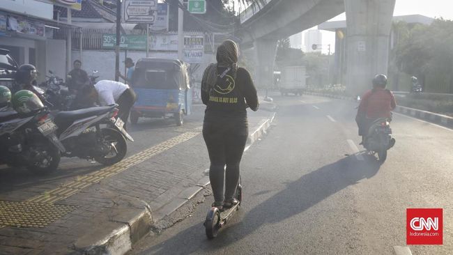 Syarat Teknis Otopet Listrik GrabWheels, Maksimal 25 Km/jam - CNN Indonesia