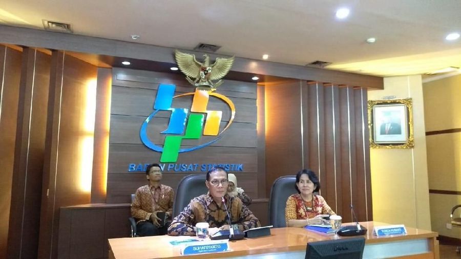 Neraca Dagang Secara Mengejutkan Cetak Surplus