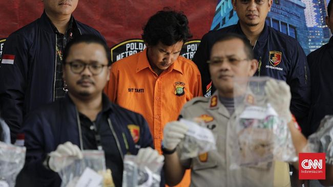 Pelaku Penyiraman Air Keras Mengaku Kurang Perhatian