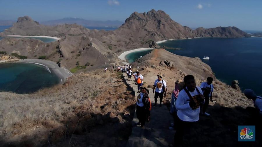Pulau Padar, Padar Island, Labuan Baju Flores, Pulau Komodo (CNBC Indonesia/Lidya Kembaren)