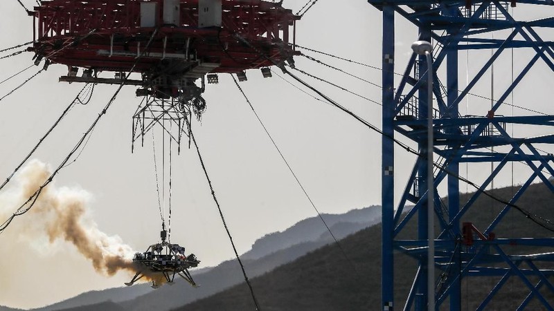 China telah mengembangkan roket Long 5 March yang kuat untuk mengangkut probe ke Mars pada tahun 2020.