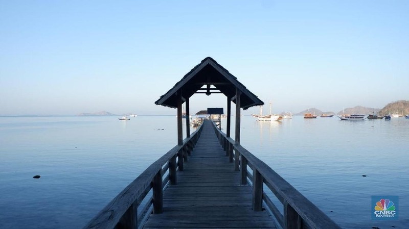 Pulau Padar juga diterima sebagai Situs Warisan Dunia UNESCO, karena berada dalam wilayah Taman Nasional Komodo