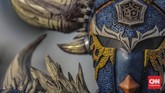 Properti cosplay yang dipakai pun amat mendetail. (CNN Indonesia/Bisma Septalisma)