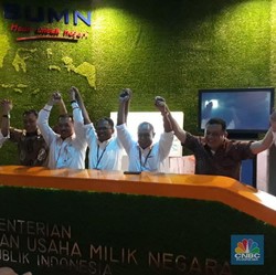 Tok, Erick Thohir Berhentikan Sesmen & Semua Deputi BUMN