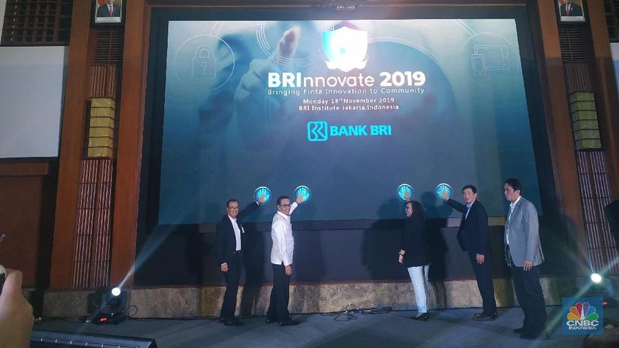 BRI Institute menjadi kampus fintech pertama di Indonesia. Transformasi dilakukan seiring perkembangan digital.