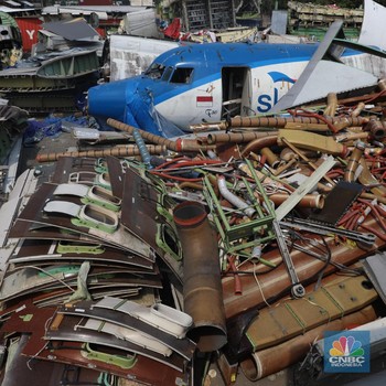 Berkeping-Keping, Ini Bangkai Pesawat Sky Aviation di Marunda