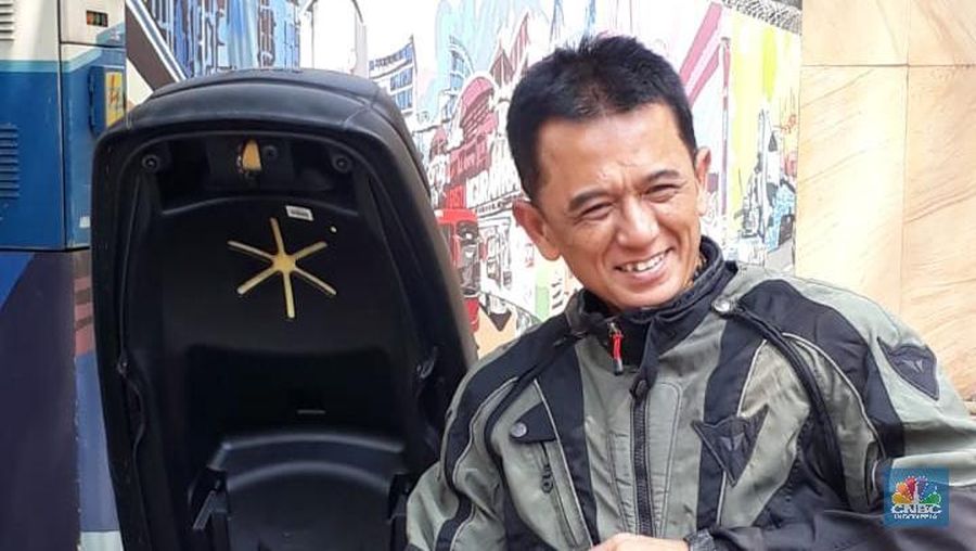Mantan wakil ketua KPK Chandra Hamzah bertemu dengan Menteri BUMN Erick Thohir 