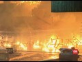 VIDEO: Gerbang Kampus dan Truk Dibakar Demonstran Hong Kong