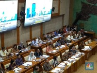 Duh! Bos OJK Sebut Kredit Bank Loyo, Kredit Macet Naik