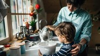 Baru Mau Coba Baking di Rumah? Stand Mixer Philips Ini Bisa Kamu Coba