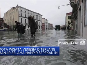 Venesia Masih Tergenang Banjir Hampir Sepekan