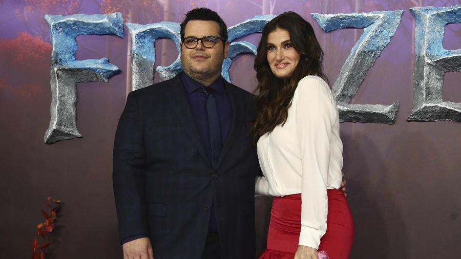 Frozen 2 merupakan salah satu film yang paling ditunggu. Pada Minggu, 17 November 2019 terdapat beberapa artis yang menghadiri premier 'Frozen 2' di London.