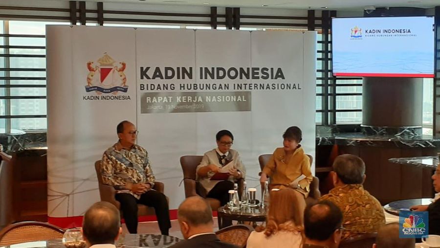 Menteri Luar Negeri Retno Marsudi menegaskan kembali soal suramnya situasi global sekarang.