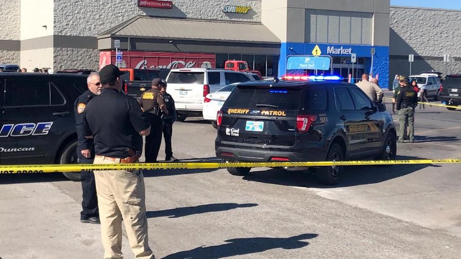 Penembakan di Walmart Oklahoma AS (Chris Landsberger/The Oklahoman via AP)