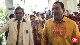Presiden PKS Sambut Kedatangan Tommy Soeharto: Enggak Pelukan