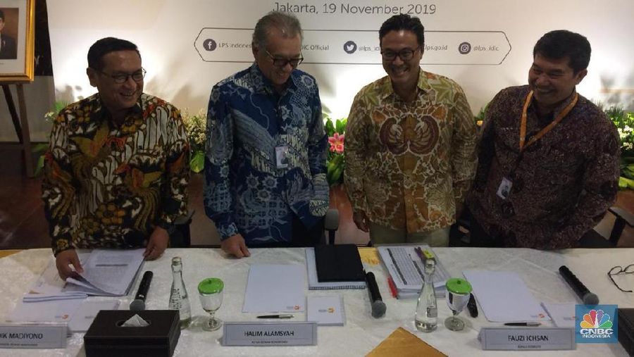 Lembaga Penjamin Simpanan (LPS) menurunkan tingkat bunga penjaminan sebesar 25 bps menjadi 6,25% untuk simpanan rupiah di bank umum.